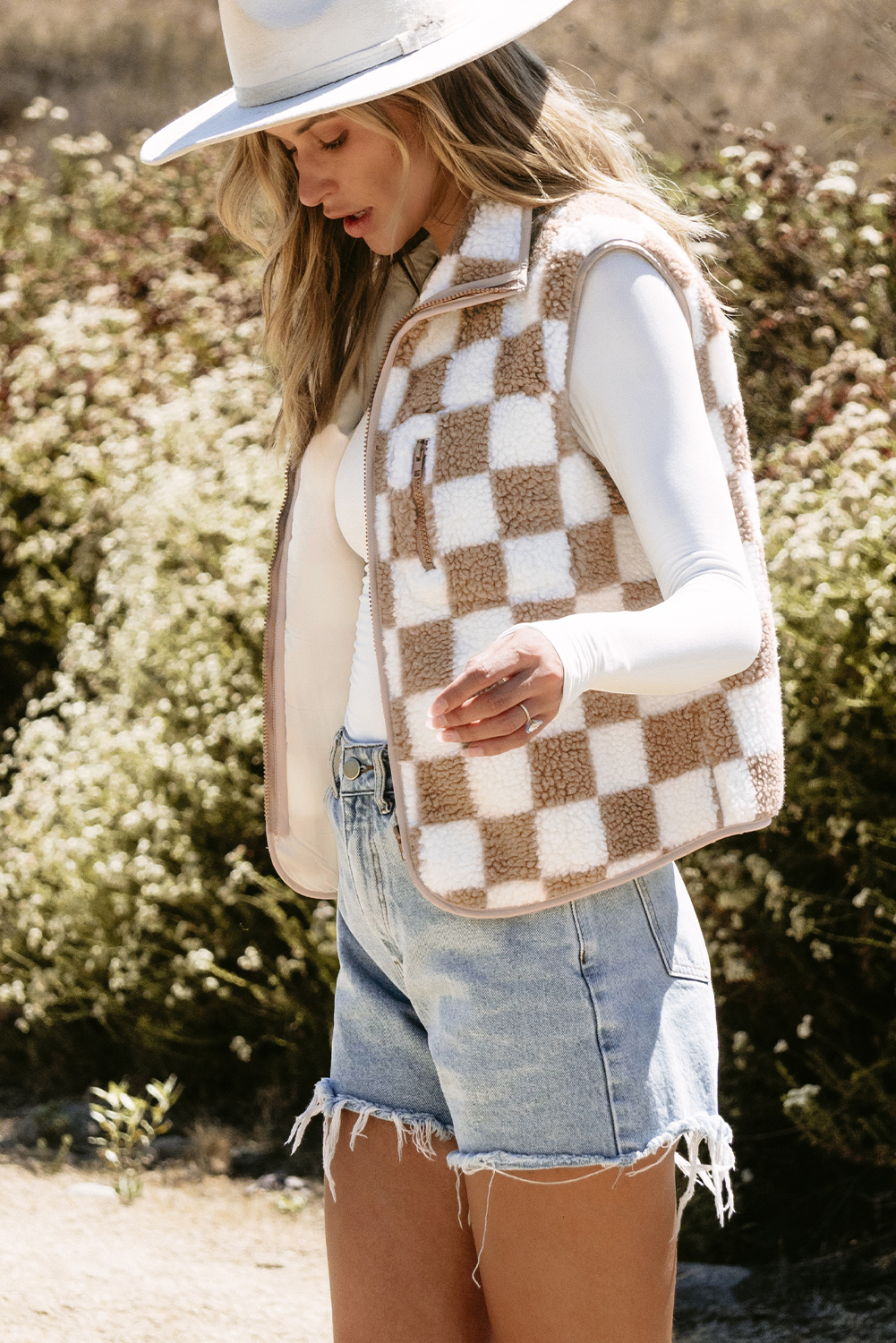 Khaki Checkered Sherpa Collared Jacket Vest - Image 3